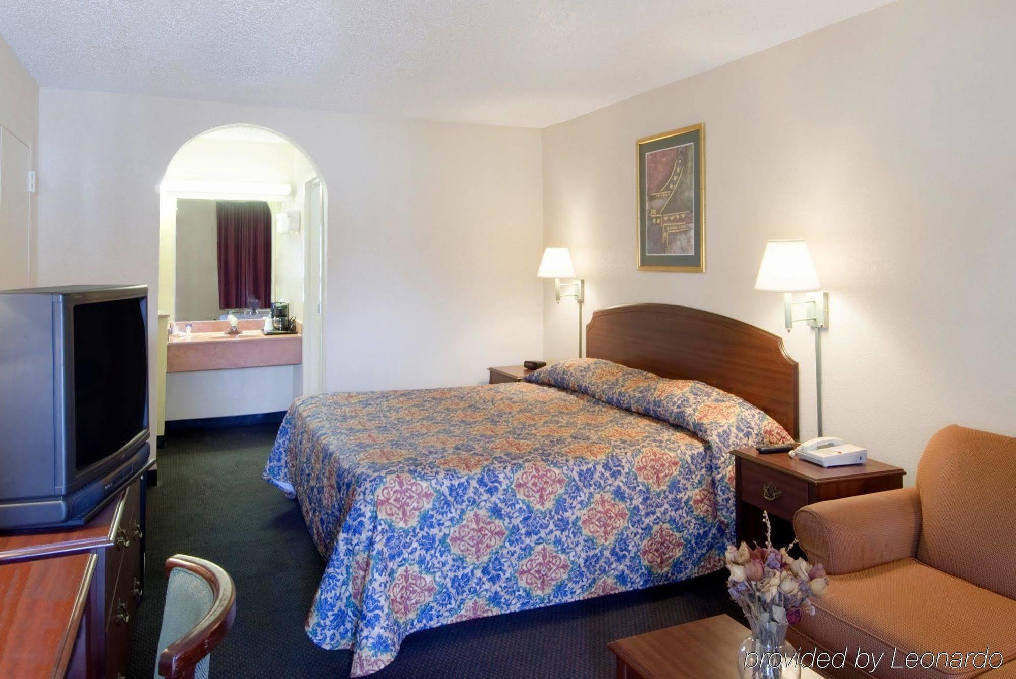 Econo Lodge Gainesville Room photo